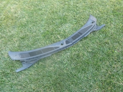 1998 Ford Expedition XLT- Cowl Vent Screen